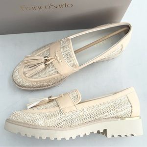NEW Franco Sarto Carney 3 Women’s SIZE 8.5 Lug Sole Tassel Loafers in Crudo